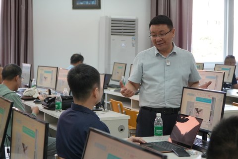 机房逐台指导