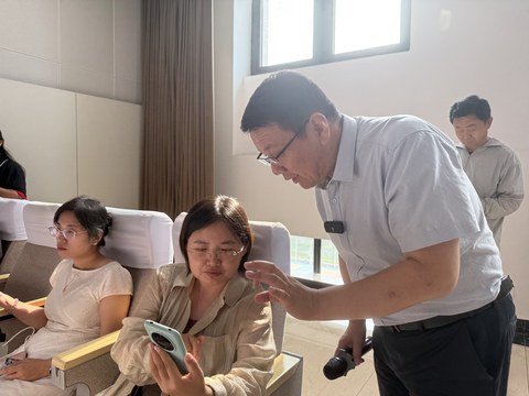 学员操作，老师指点