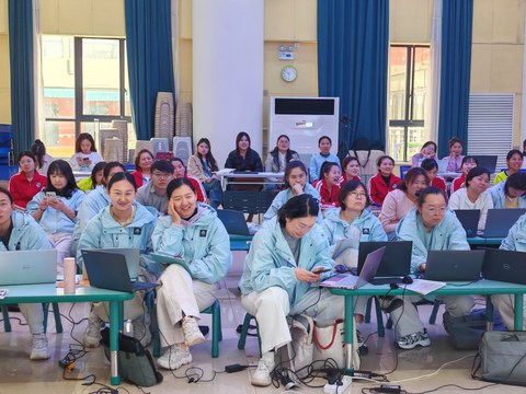 会场学习氛围浓厚